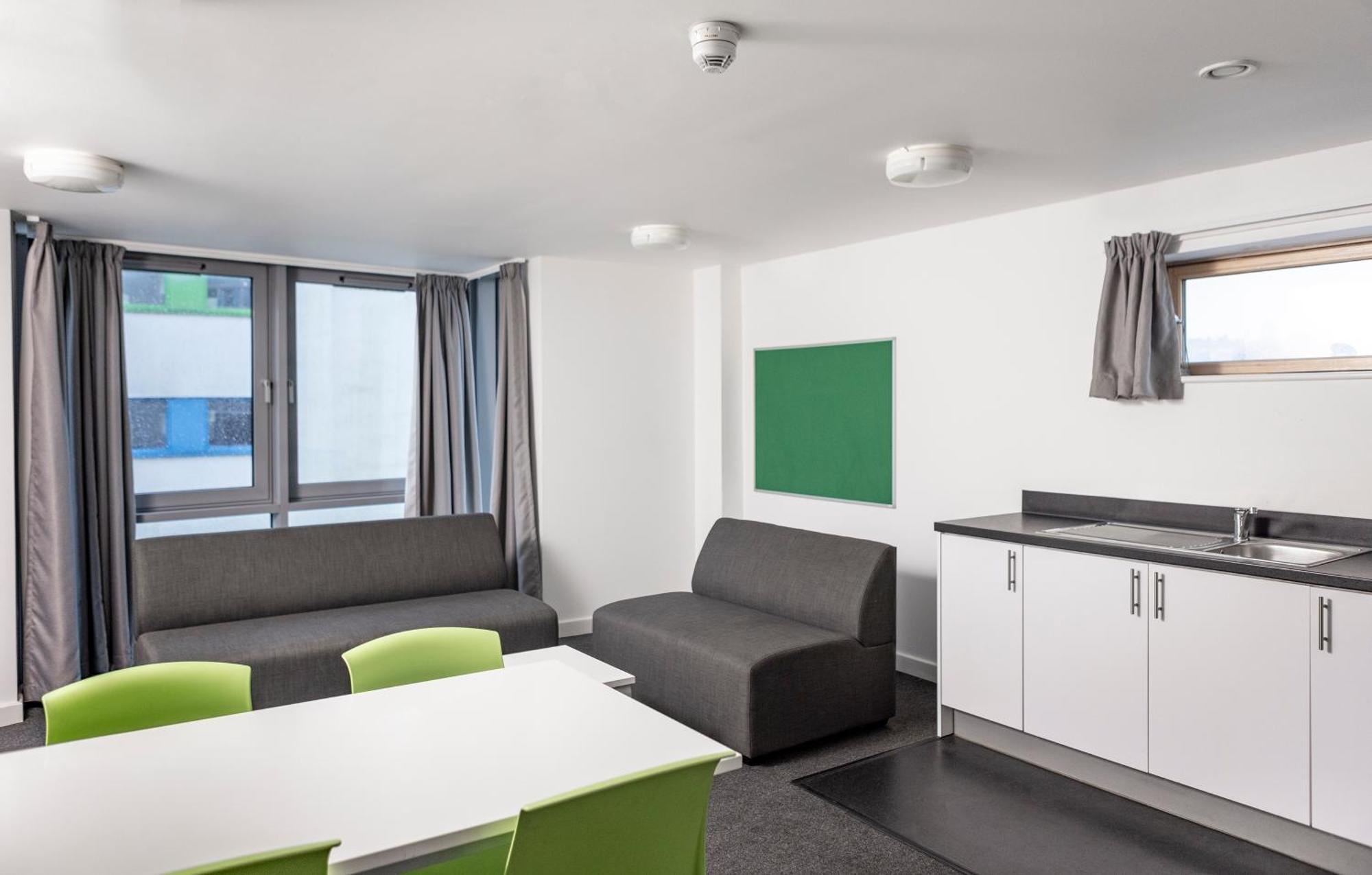 Aparthotel Wenlock Court Luton  Exterior foto